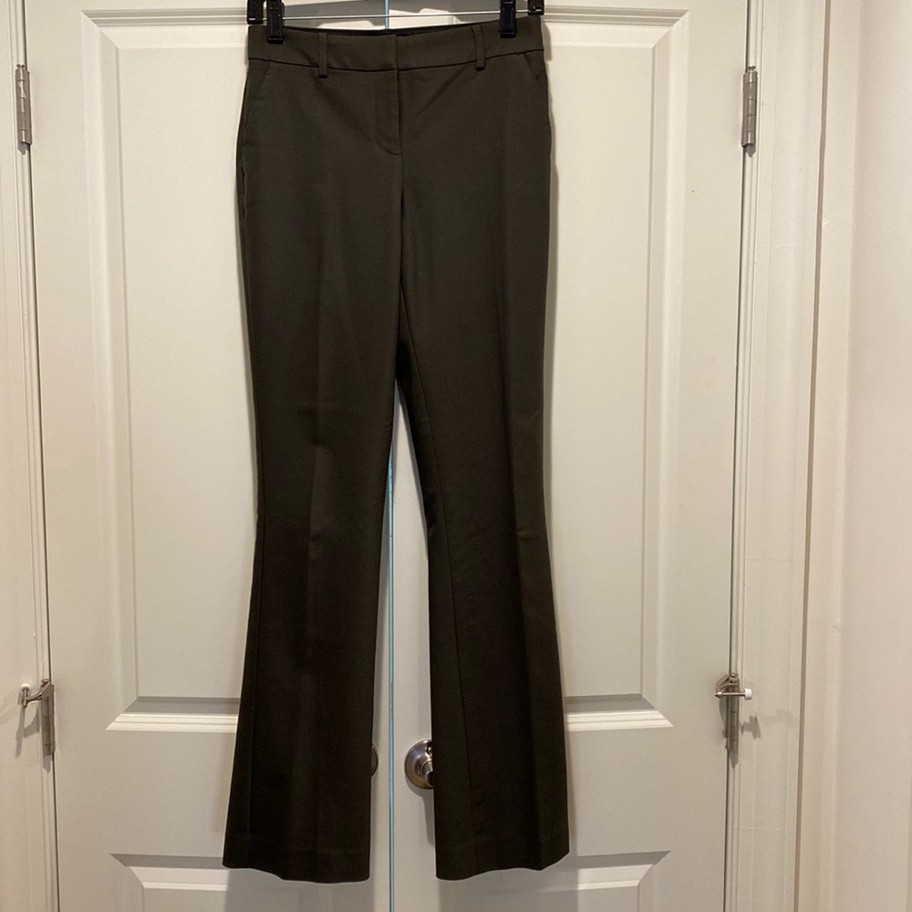 Express Green Columnist Bootcut Stretchy Pant Size 2